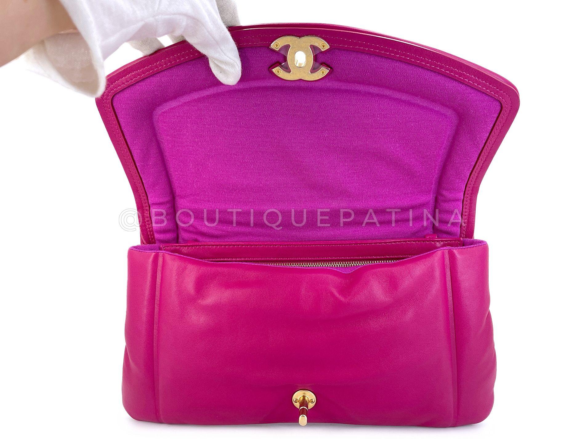 Chanel Fuchsia Pink Lambskin Puffy Large Clutch Flap Bag GHW 68505 en vente 3