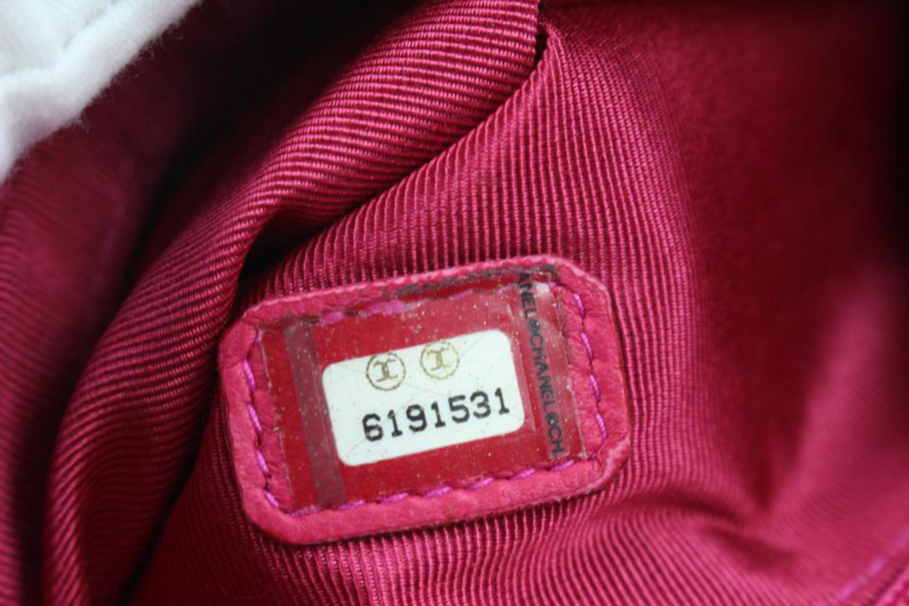 Chanel Fuchsiafarbene Umhängetasche mit Kaninchenpelzkette 3C88a 7