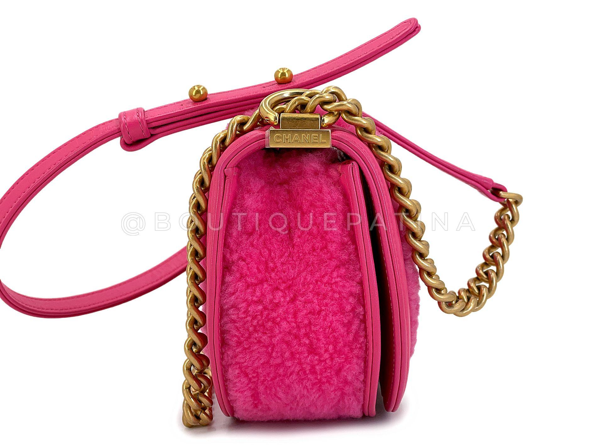 Women's Chanel Fuchsia Pink Shearling Round Boy Flap Bag GHW 67885 For Sale