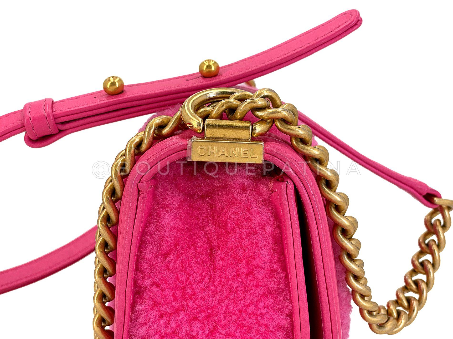 Chanel Fuchsia Pink Shearling Round Boy Flap Bag GHW 67885 For Sale 1