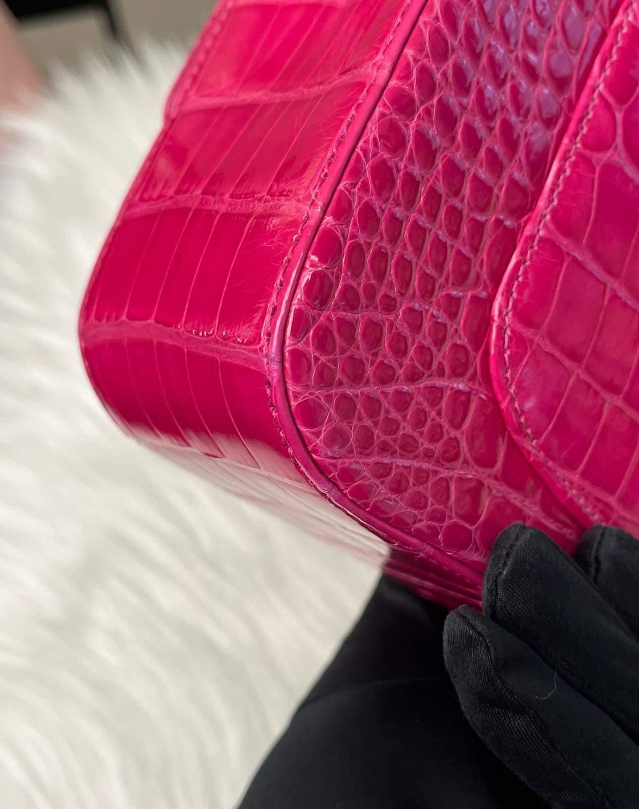 Chanel Fuchsia Pink Shiny Alligator rectangular mini flap Bag GHW For Sale 7