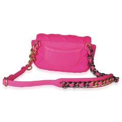 Chanel - Sac de taille Chanel 19 en jersey matelassé fuchsia