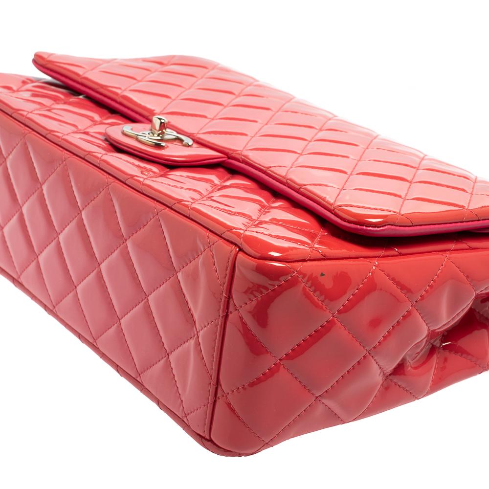 Chanel Fuchsia Quilted Patent Leather Maxi Classic Double Flap Bag 5