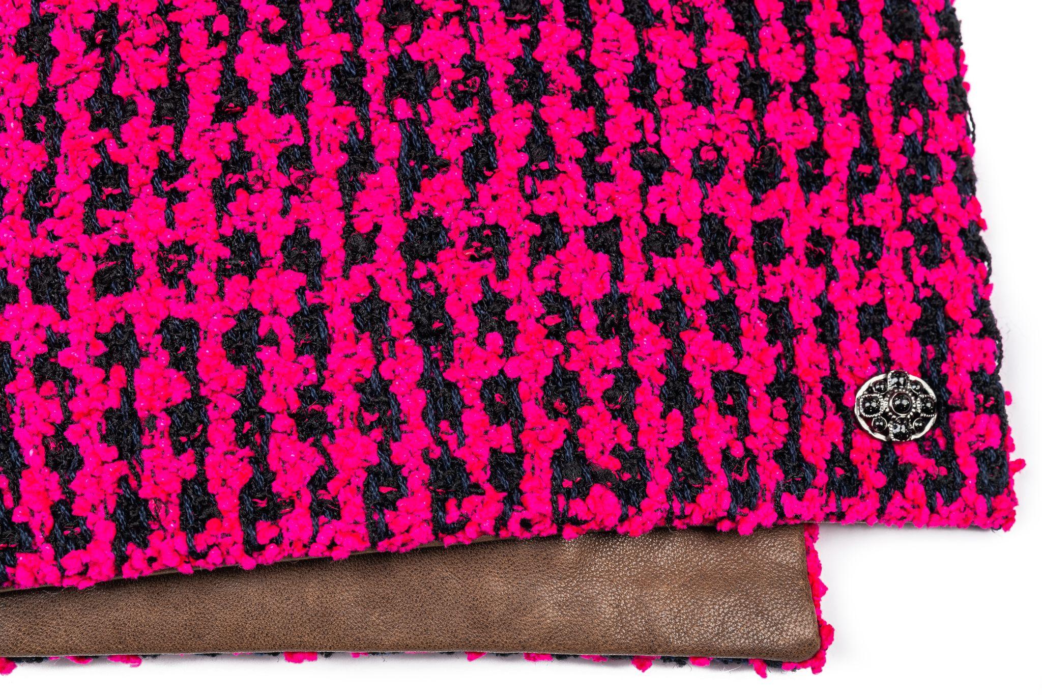 Chanel Fuchsia Tweed Leather Scarf In New Condition For Sale In West Hollywood, CA
