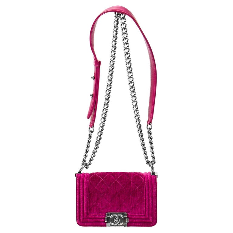 Chanel Dust Bag - 1,572 For Sale on 1stDibs