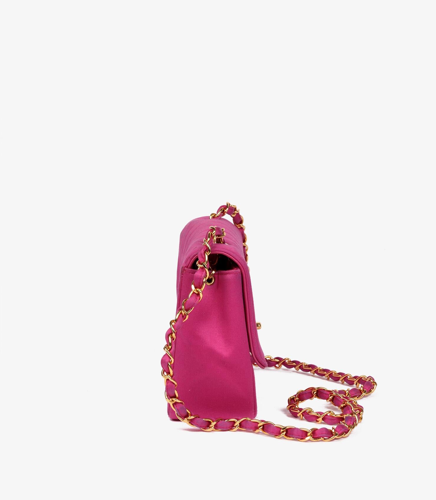 Chanel  Fuchsia Vertical Quilted Velvet Small Diana Classic Single Flap In Excellent Condition For Sale In Bishop's Stortford, Hertfordshire