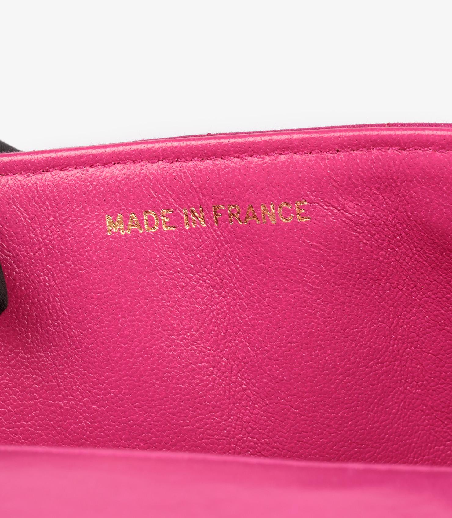 Chanel  Fuchsia Vertical Quilted Velvet Small Diana Classic Single Flap For Sale 4