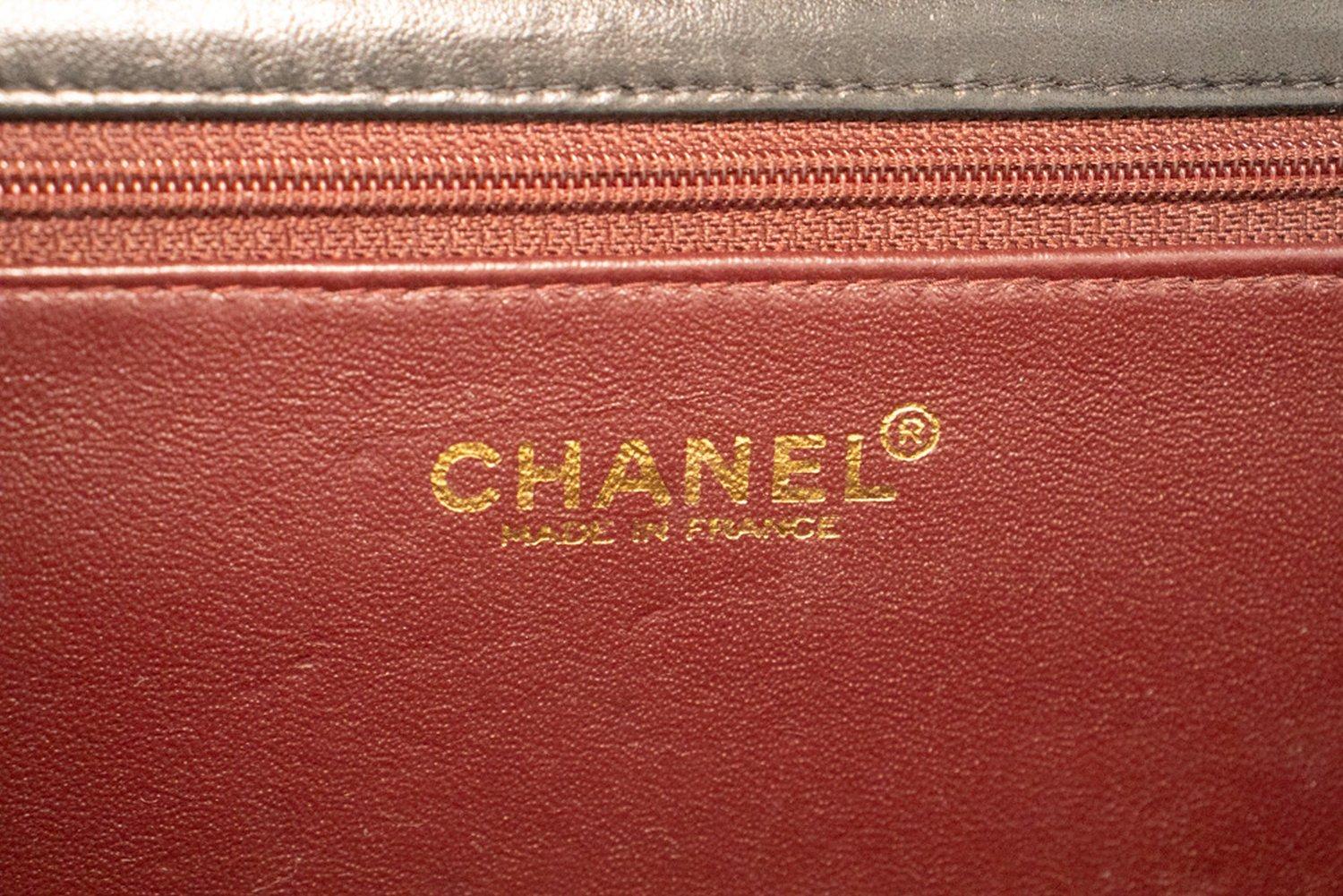 CHANEL Full Chain Flap Shoulder Bag Black Clutch Quilted Lambskin For Sale 11