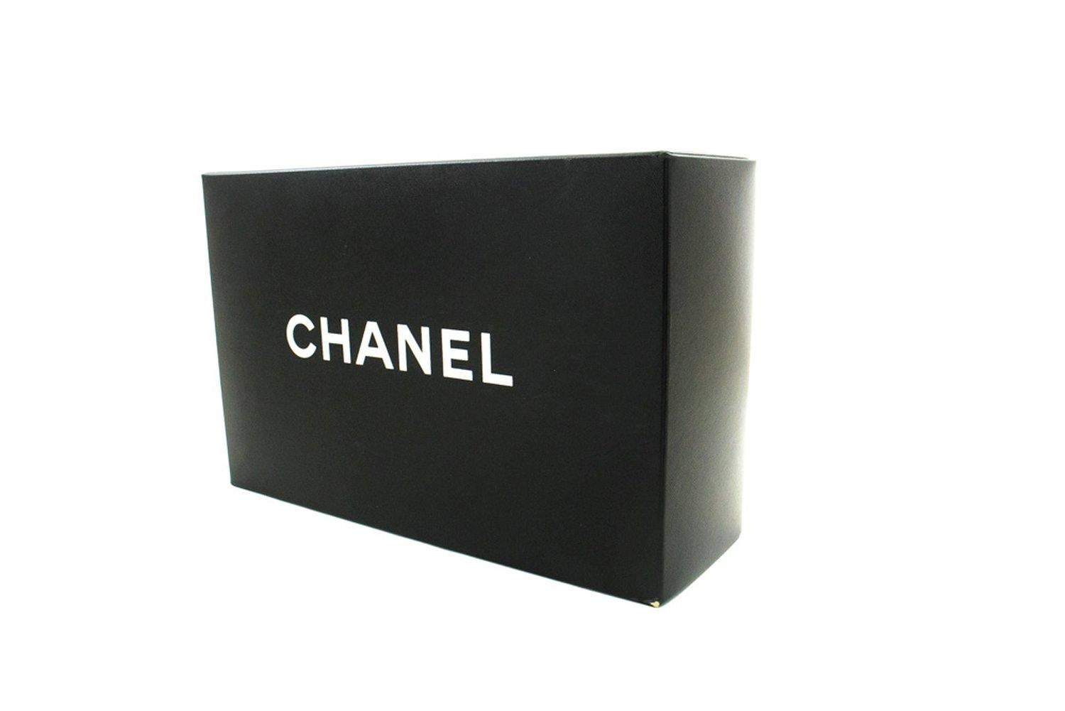 CHANEL Full Chain Flap Shoulder Bag Black Clutch Quilted Lambskin For Sale 13