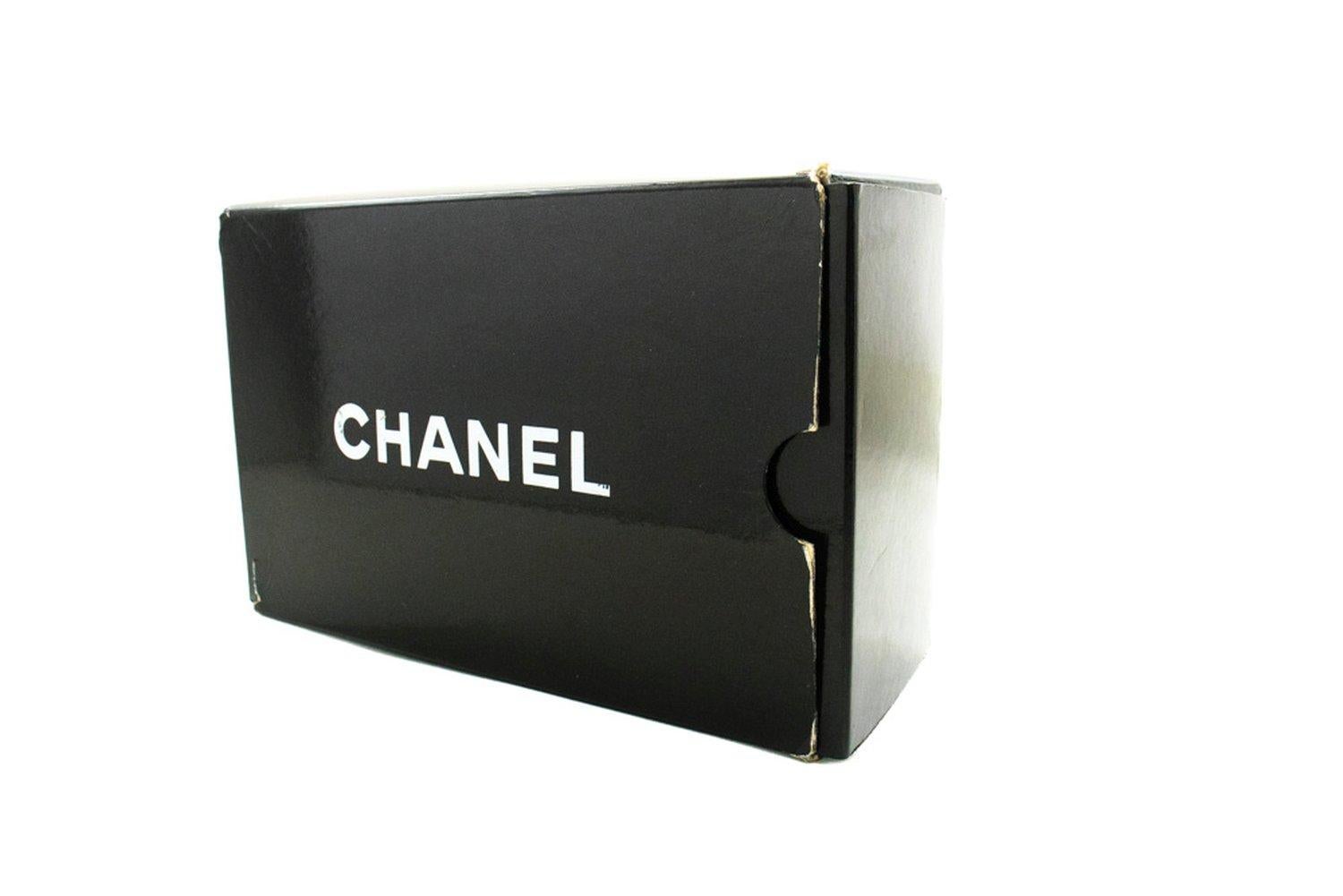 CHANEL Full Chain Flap Shoulder Bag Black Clutch Quilted Lambskin For Sale 14