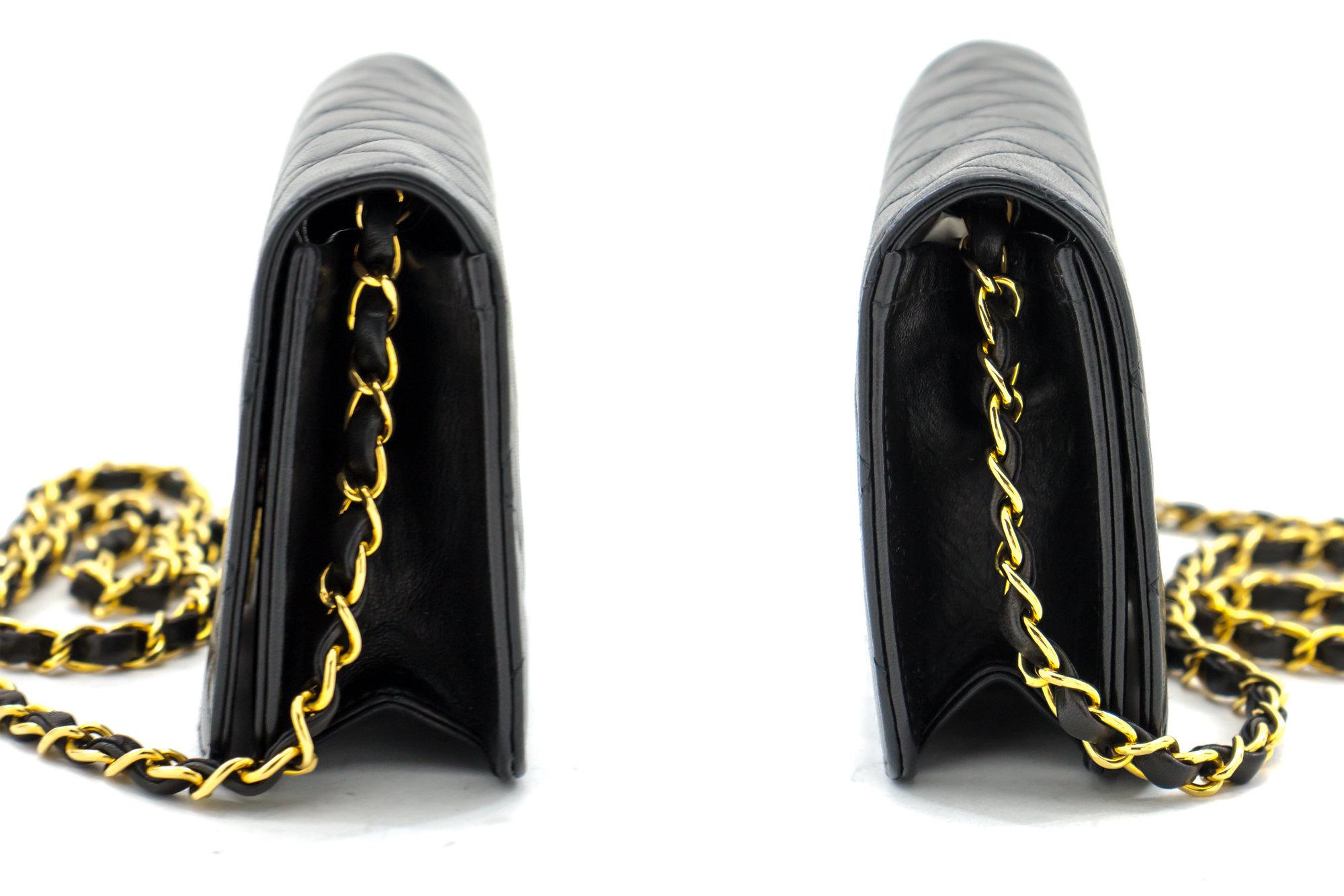 De las mujeres CHANEL Bolso de hombro con solapa y cadena completa Clutch negro Piel de cordero acolchada