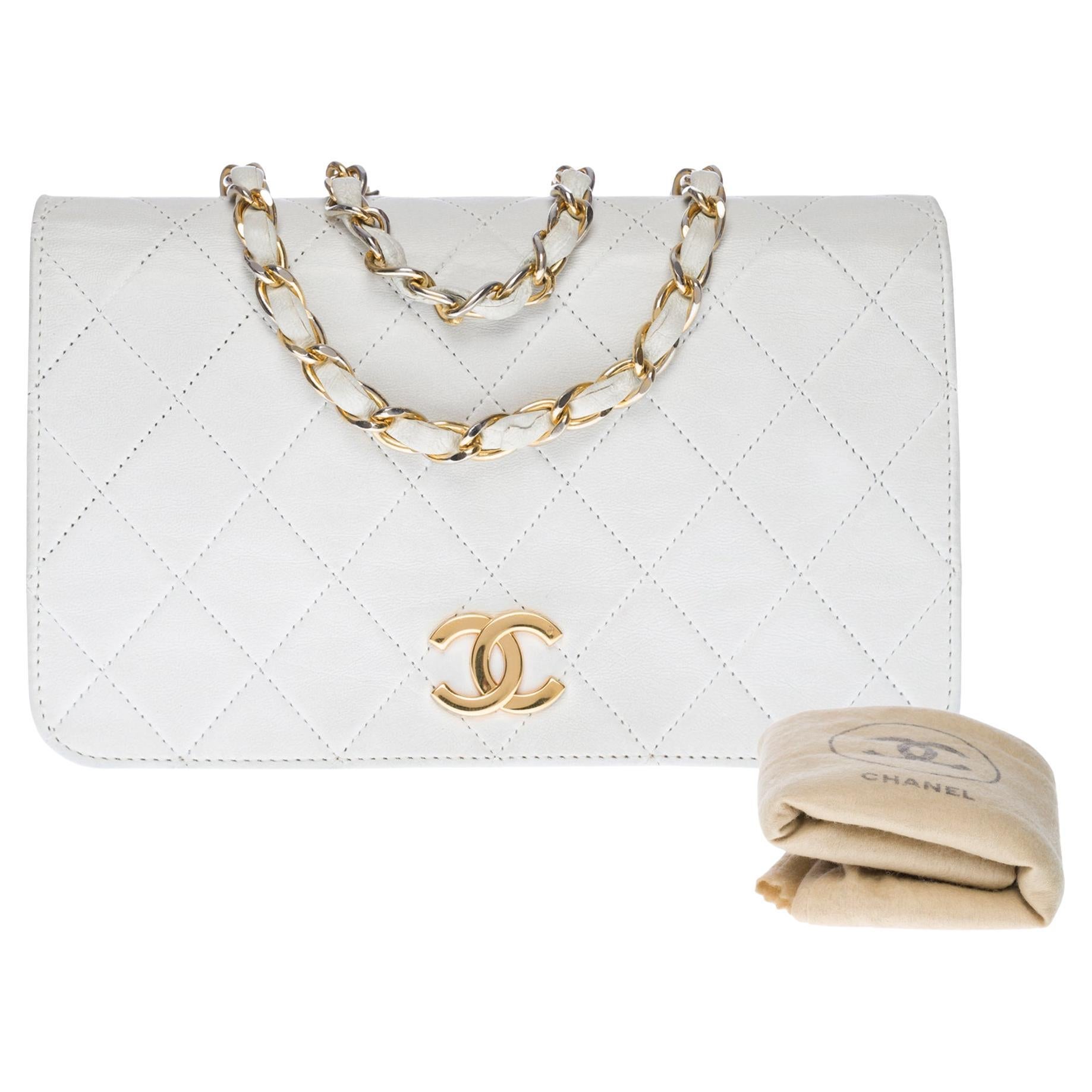 Chanel Full flap Mini shoulder bag in white quilted lambskin, GHW