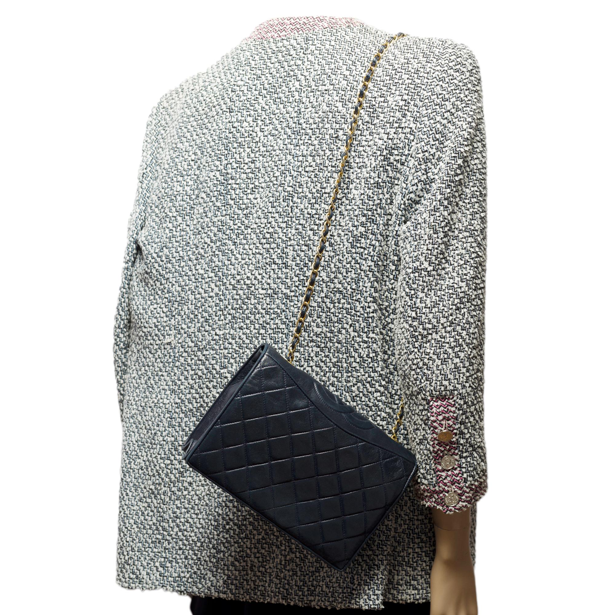Chanel Full flap shoulder bag in navy quilted lambskin, GHW For Sale 6