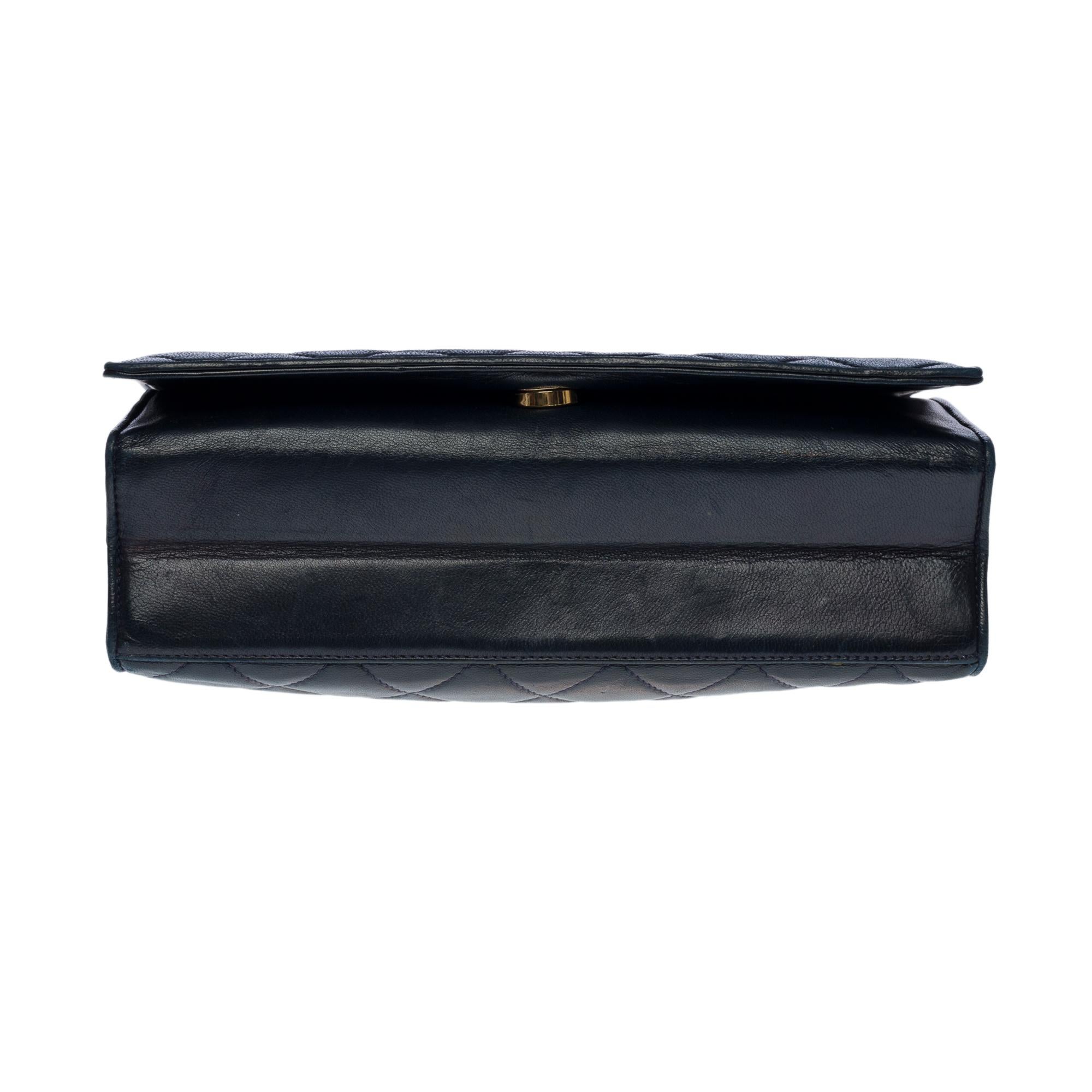 Chanel Full flap shoulder bag in navy quilted lambskin, GHW For Sale 4