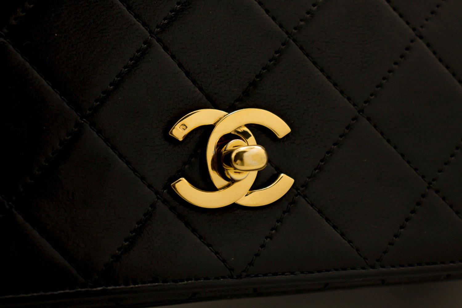 CHANEL Full Flap Vintage Chain Shoulder Bag Black Quilted Lambskin For Sale 8