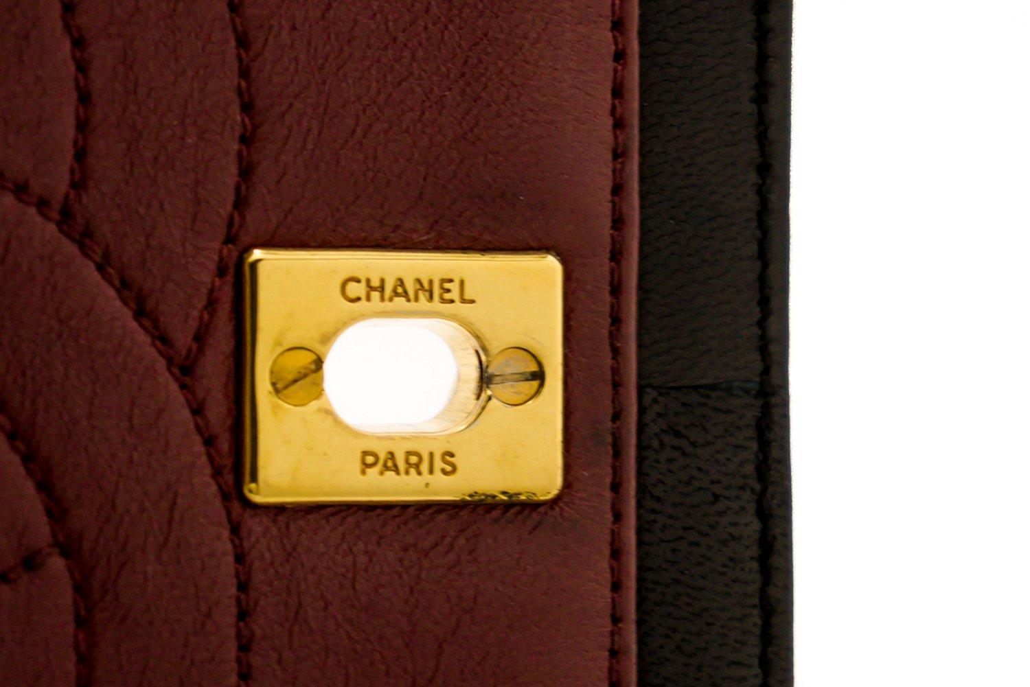 CHANEL Full Flap Vintage Chain Shoulder Bag Black Quilted Lambskin For Sale 10