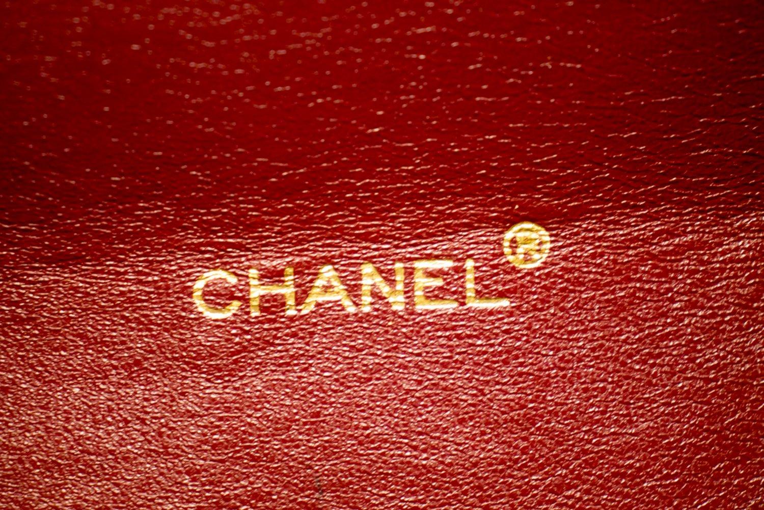 CHANEL Full Flap Vintage Chain Shoulder Bag Black Quilted Lambskin For Sale 11