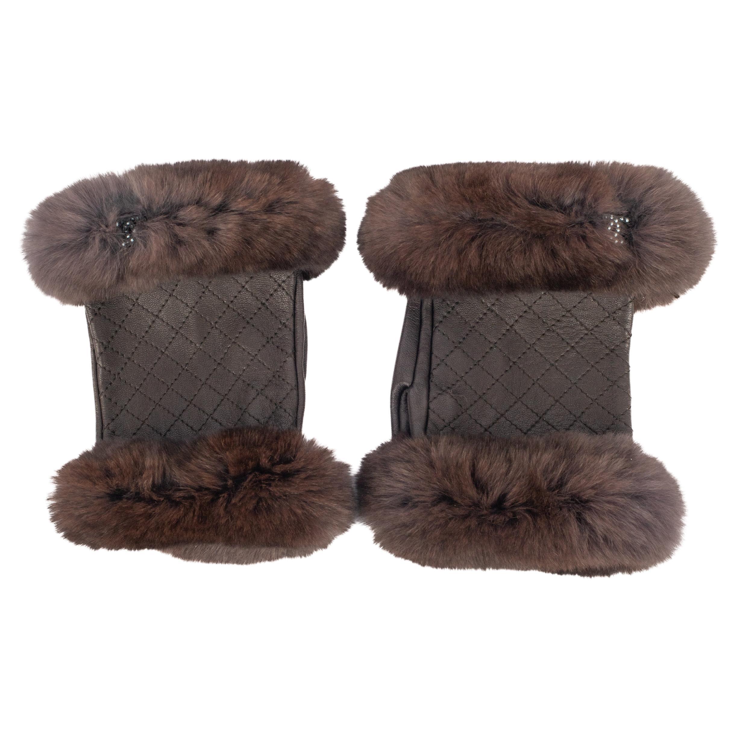 Guanti senza dita in pelle e pelliccia Chanel