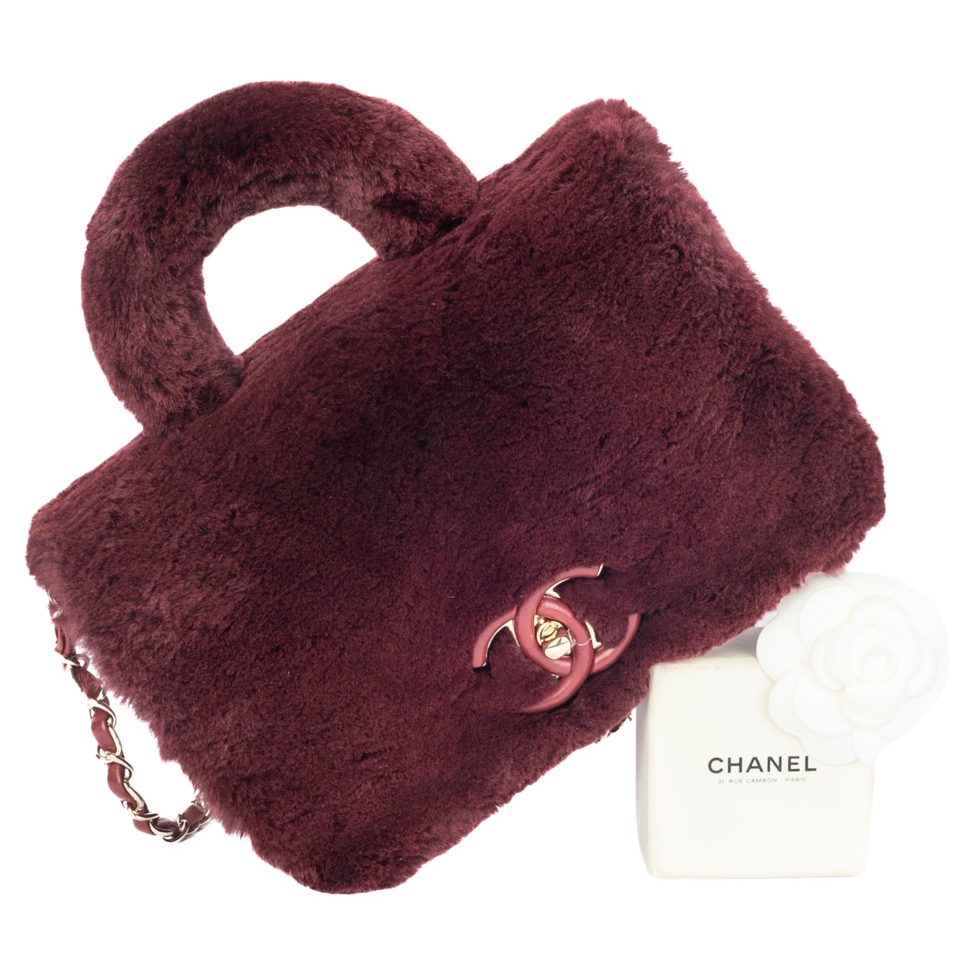 Borsa di pelliccia Chanel 2017-2018 in vendita