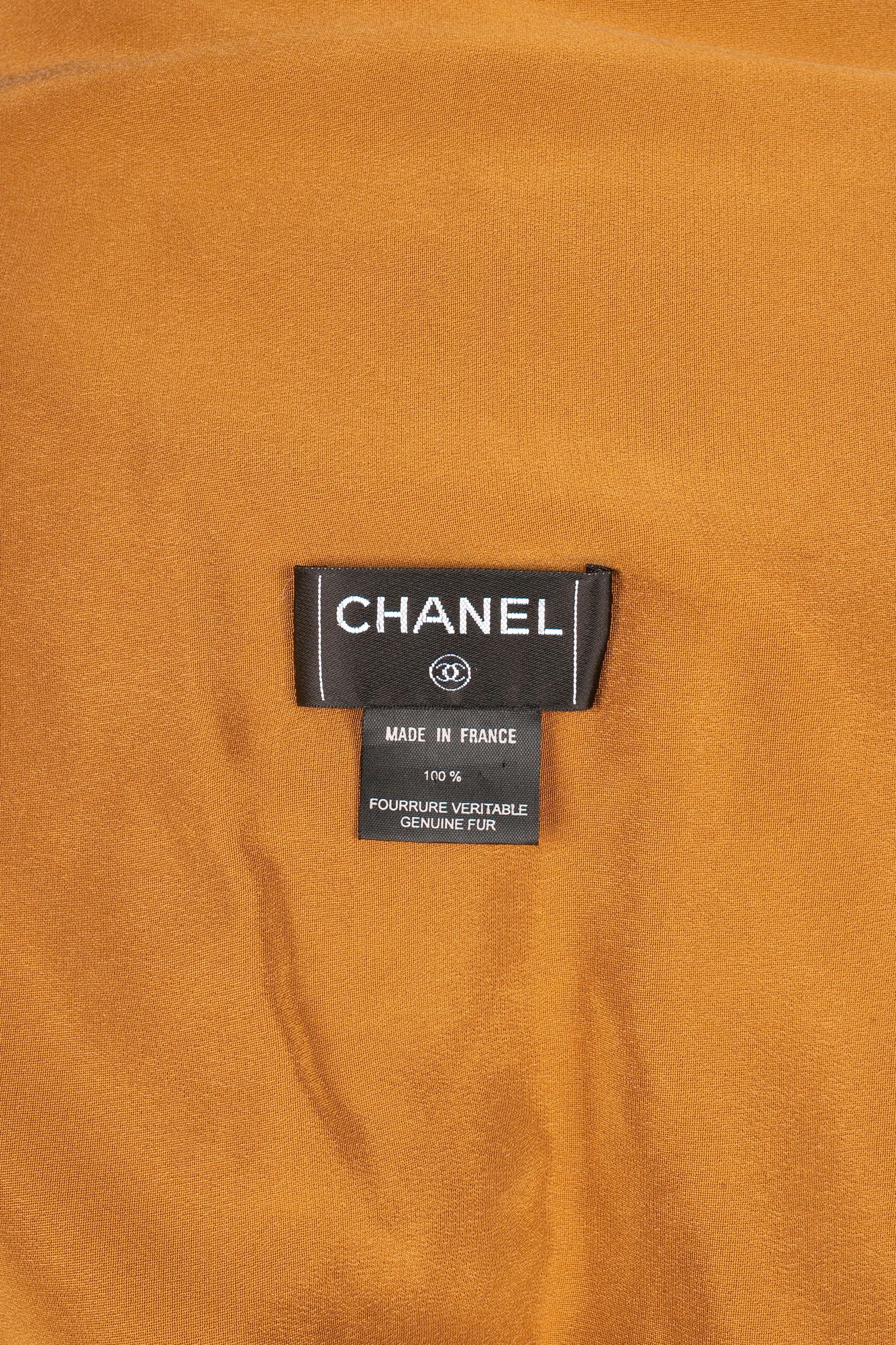 Chanel Pelz große Stola im Angebot 1