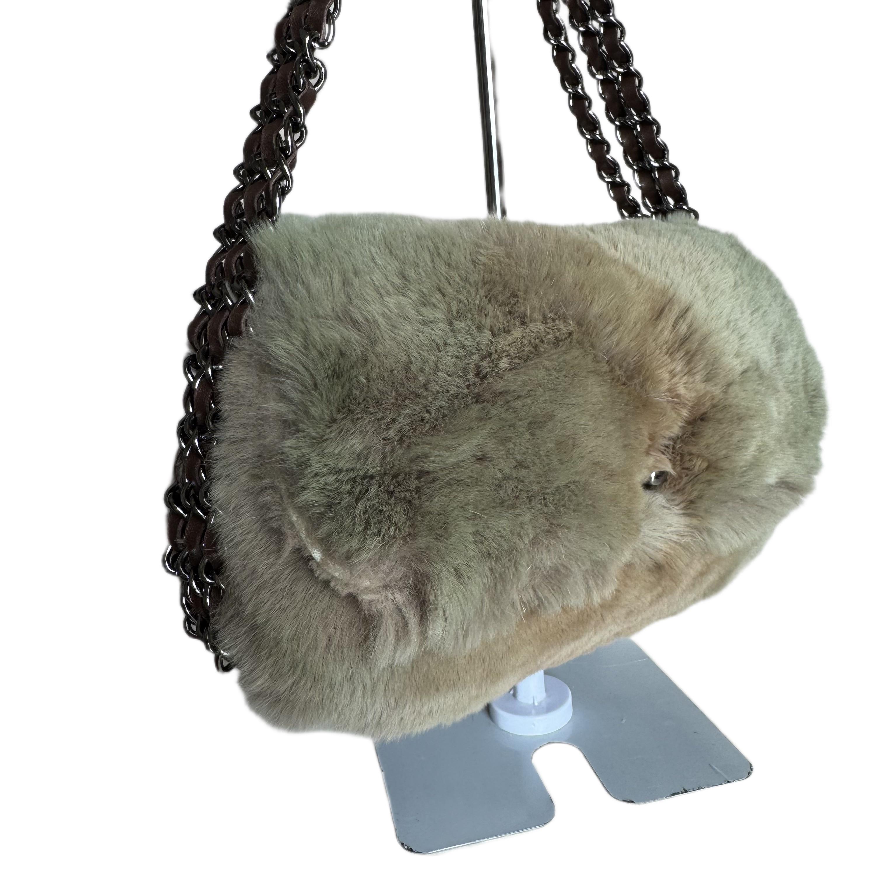 Gris Chanel Fur Flap Bag Brown Grey Chincilla Bag Multi-Layer Chain en vente