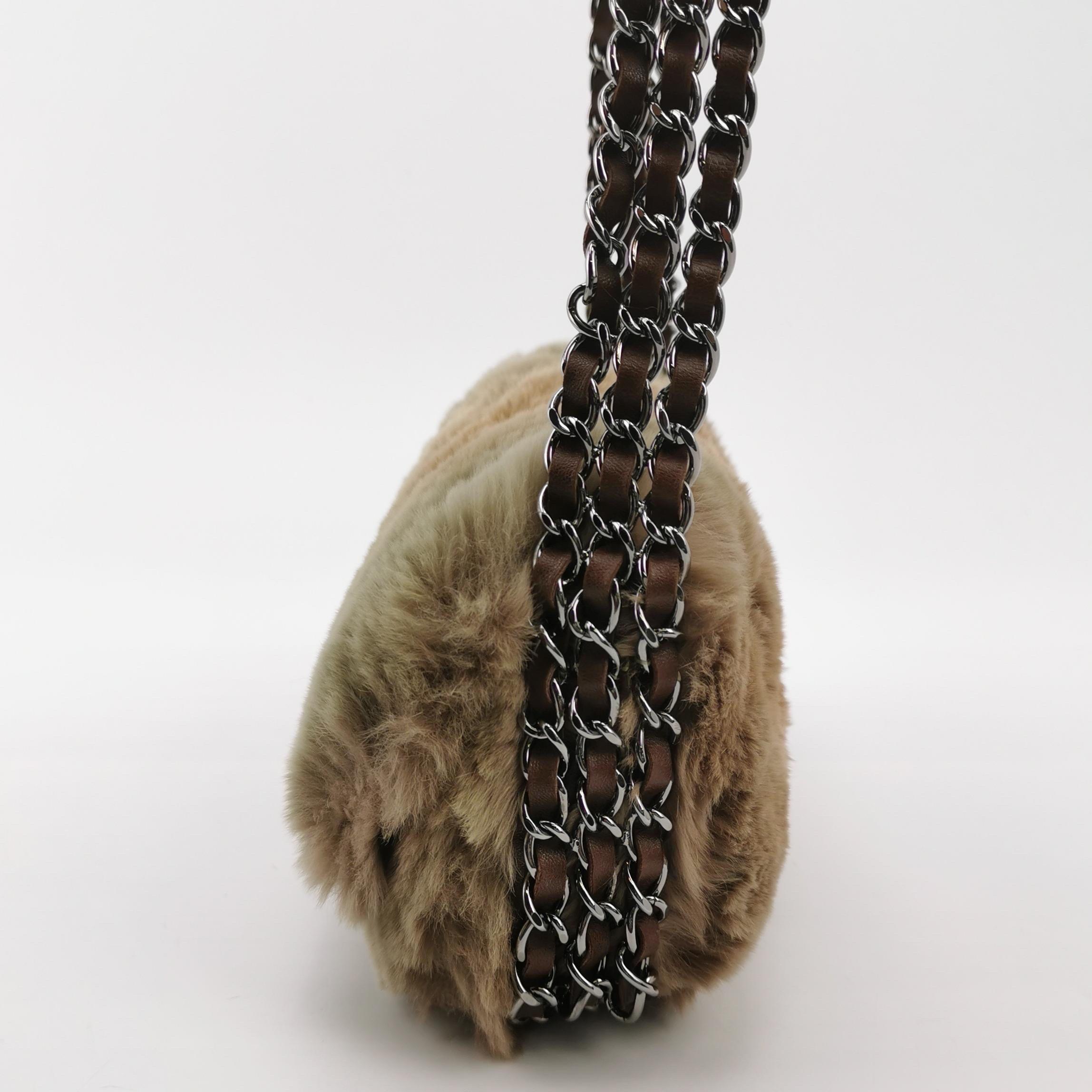 Chanel Fur Flap Bag Brown Grey Chincilla Bag Multi-Layer Chain In Good Condition In AUBERVILLIERS, FR