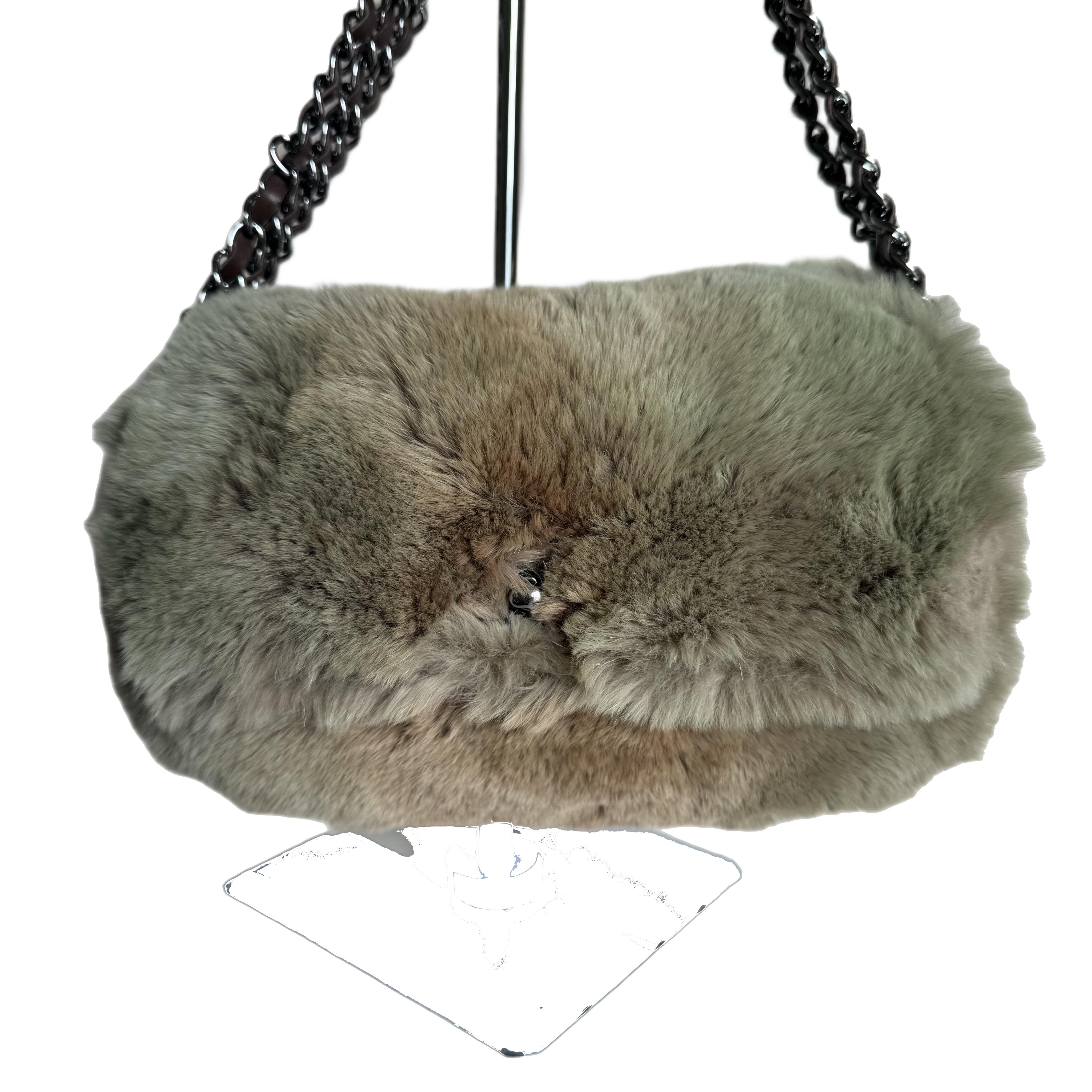 Chanel Fur Flap Bag Brown Grey Chincilla Bag Multi-Layer Chain en vente 3