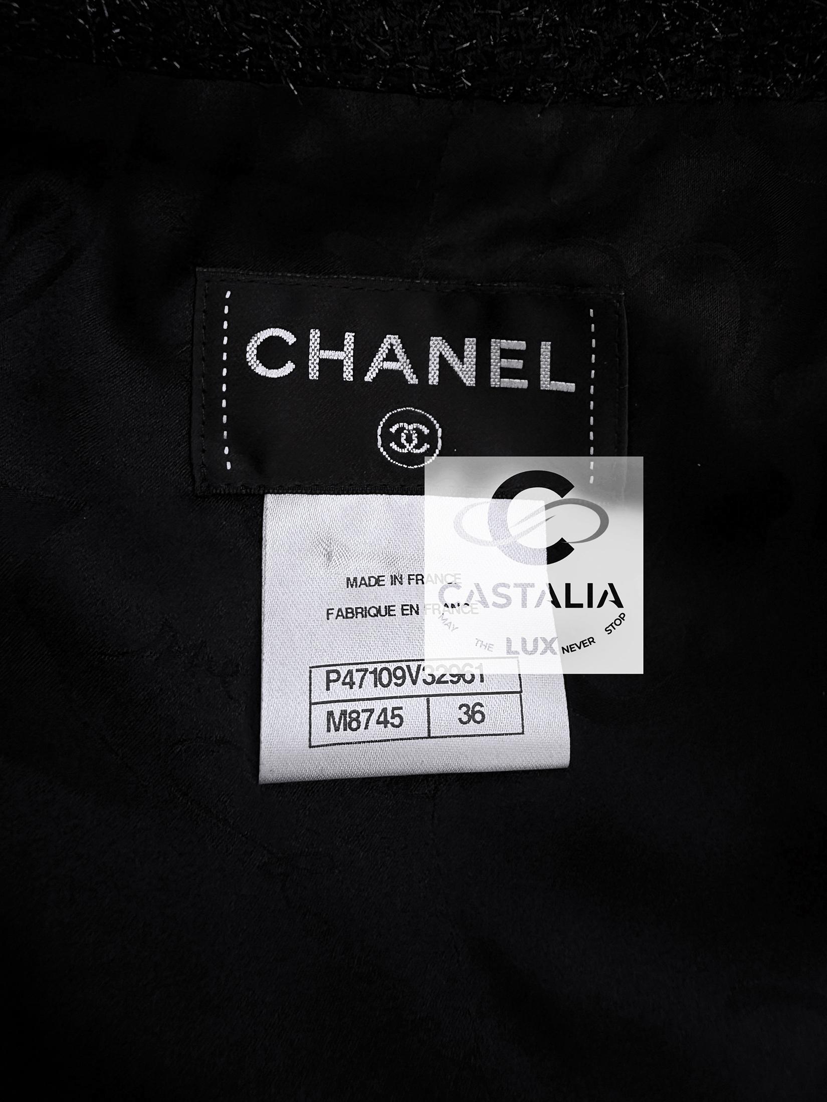 Chanel Futuristisch Schwarz Schimmer Tweed Jacke Kleid 36 FR im Angebot 14