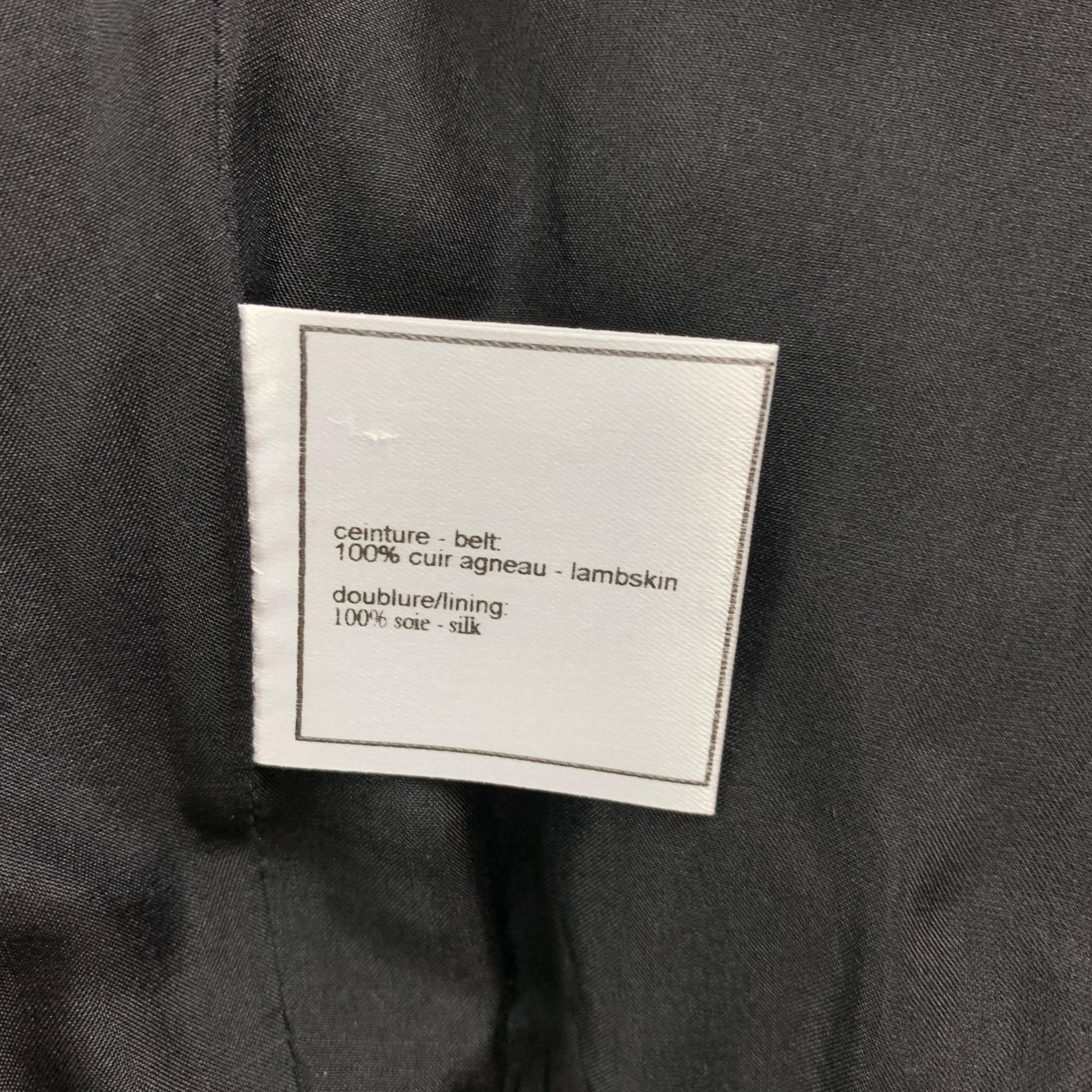 CHANEL FW 01 Size 8 Black Patent Leather Silk Belt In Good Condition In San Francisco, CA