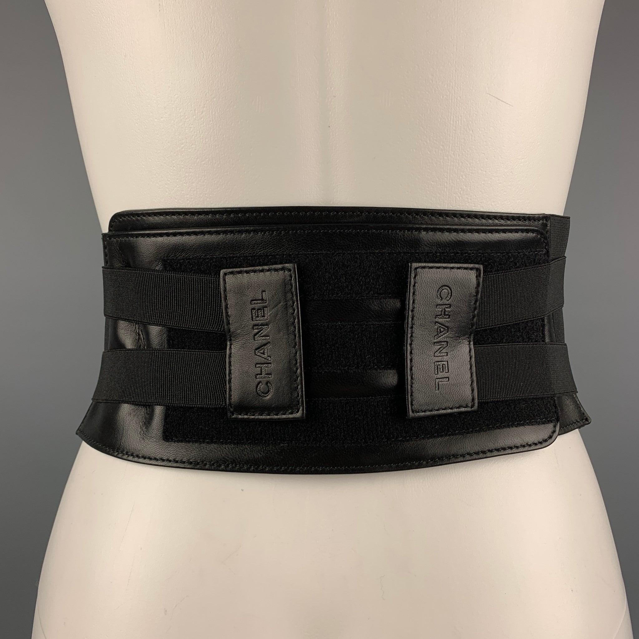 CHANEL FW 11 Waist Size S Black Quilted Leather Belt In Good Condition In San Francisco, CA