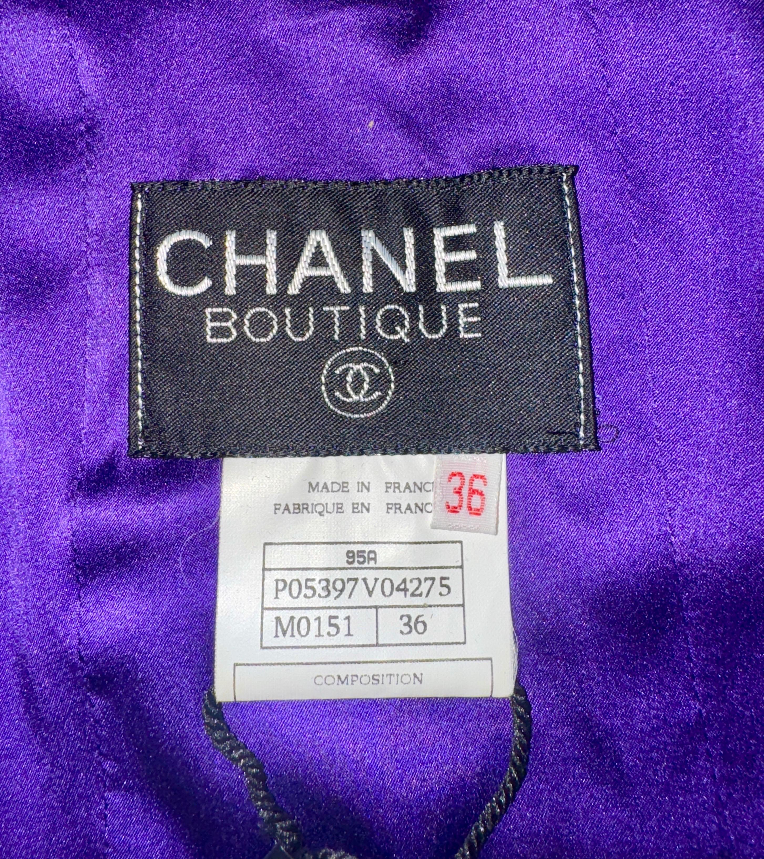 CHANEL FW 1995 Purple Checked Fantasy Fringe Tweed Jacket Blazer 36 For Sale 8