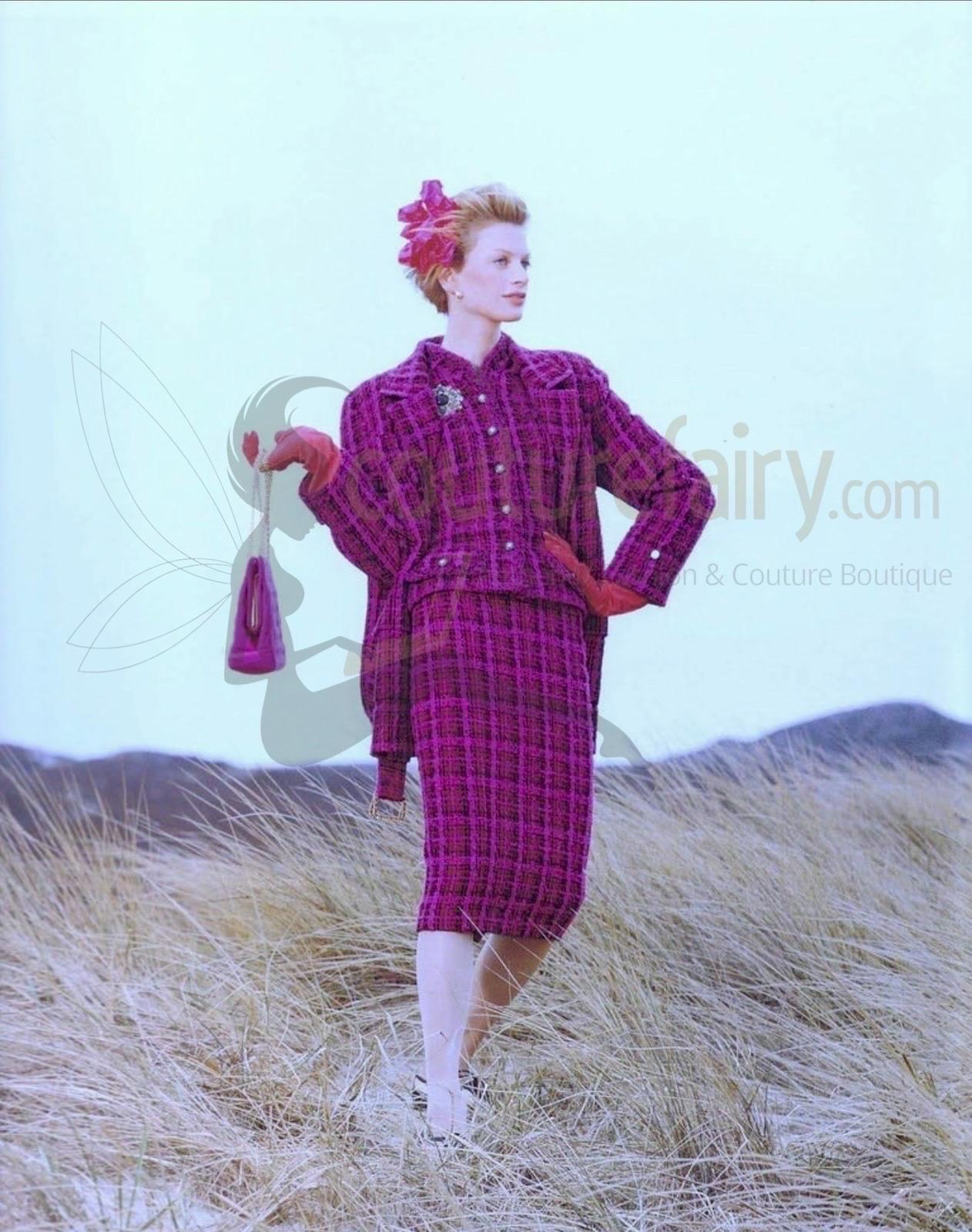 CHANEL FW 1995 Purple Checked Fantasy Fringe Tweed Jacket Blazer 36 For Sale 10