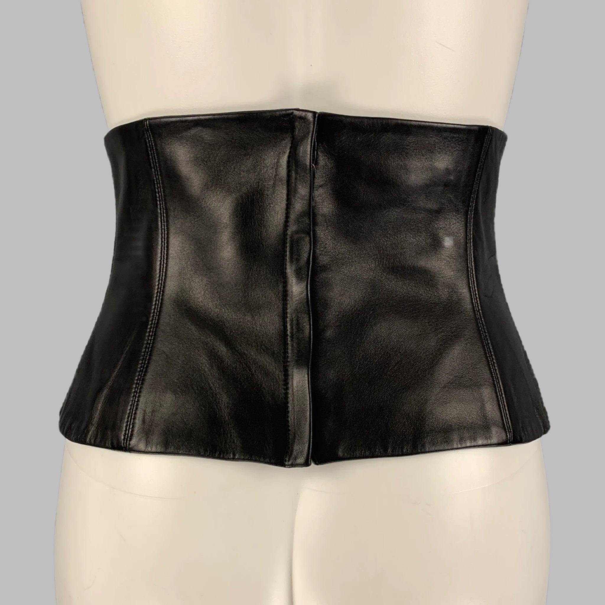 CHANEL FW 2001 Size 6 Black Leather Silk Belt In Excellent Condition For Sale In San Francisco, CA