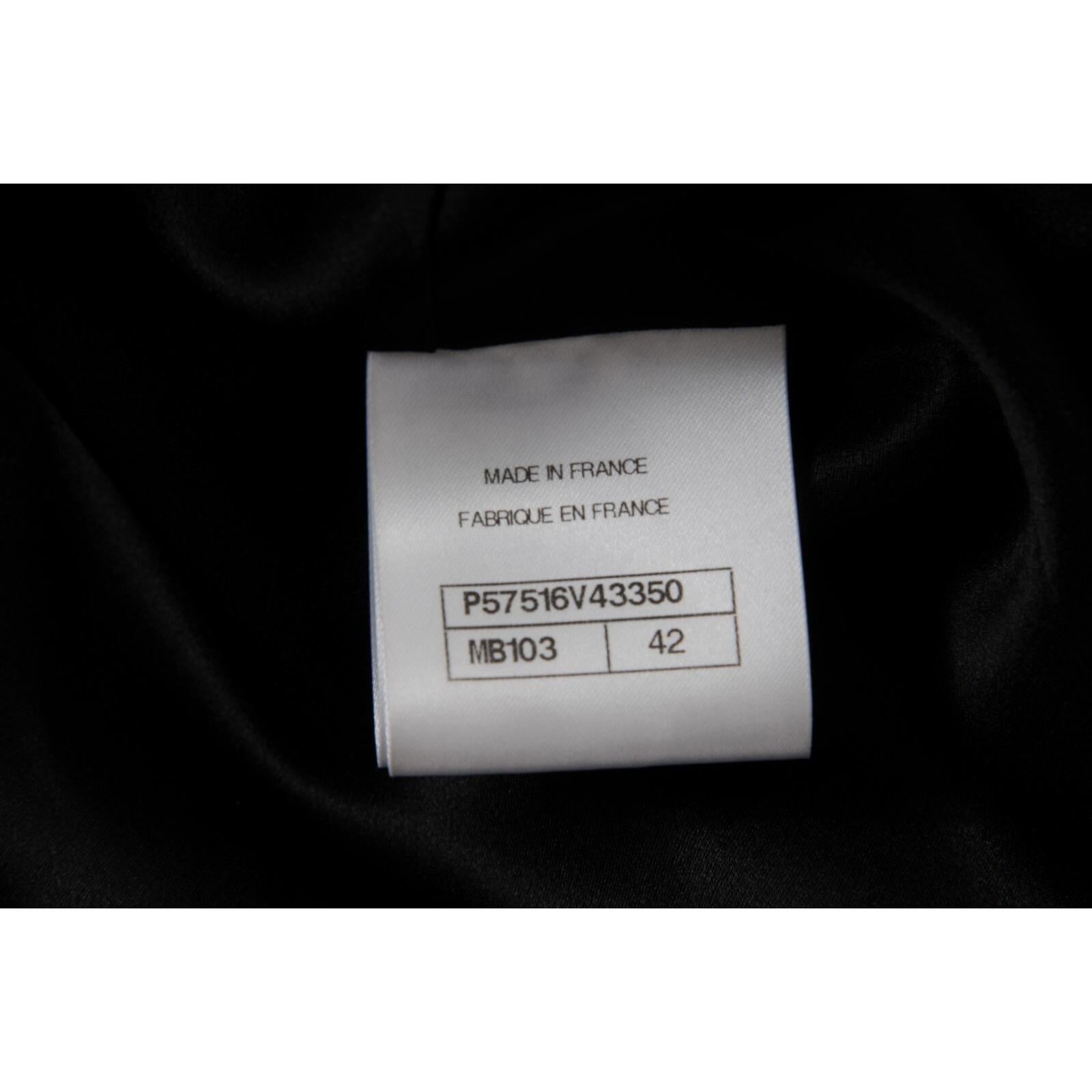 Chanel FW 2017 Runways Sequin Shift Mini Dress Size FR 42 XL White Black en vente 9