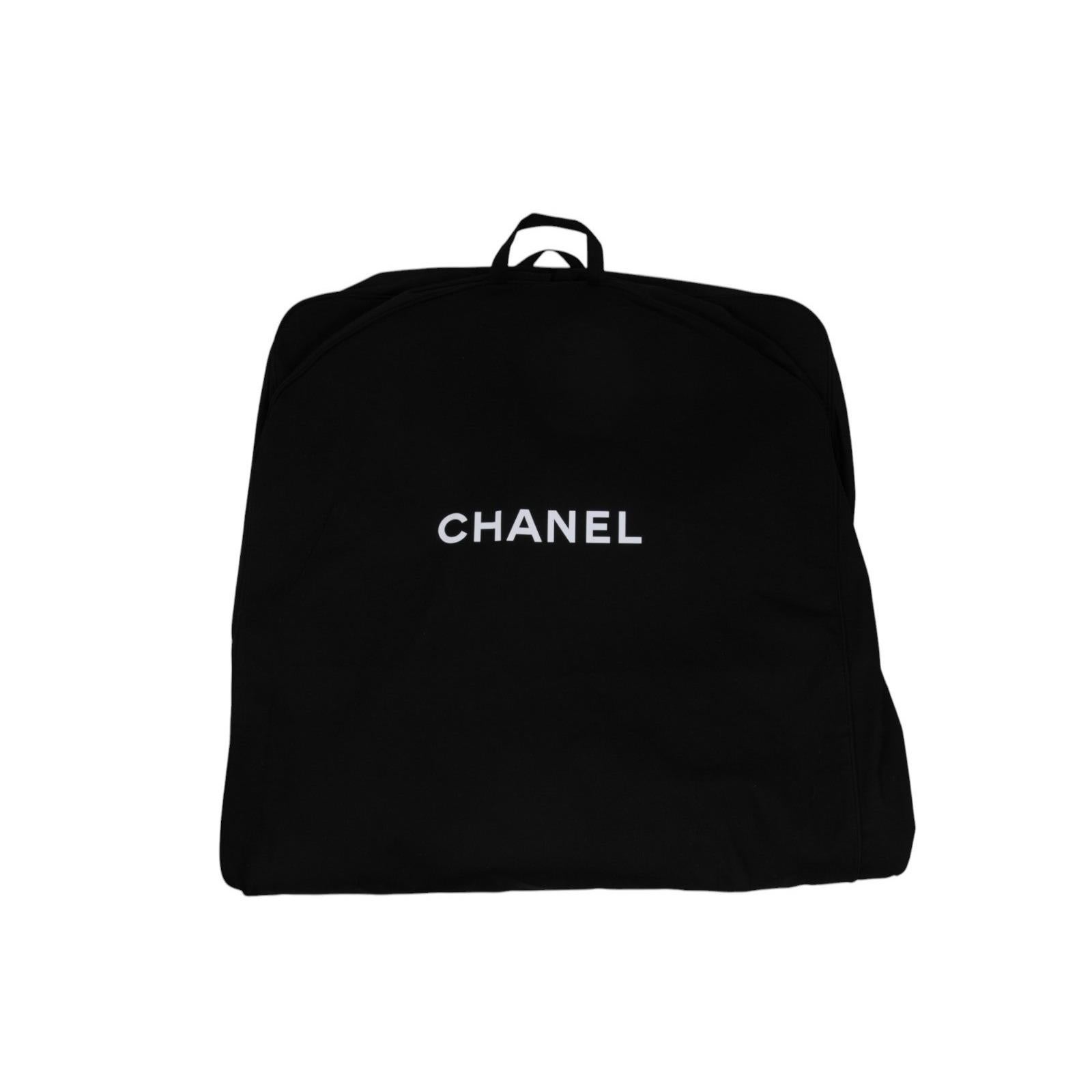 Chanel FW 2017 Runways Pailletten Shift Mini Kleid Größe FR 42 XL Weiß Schwarz im Angebot 13