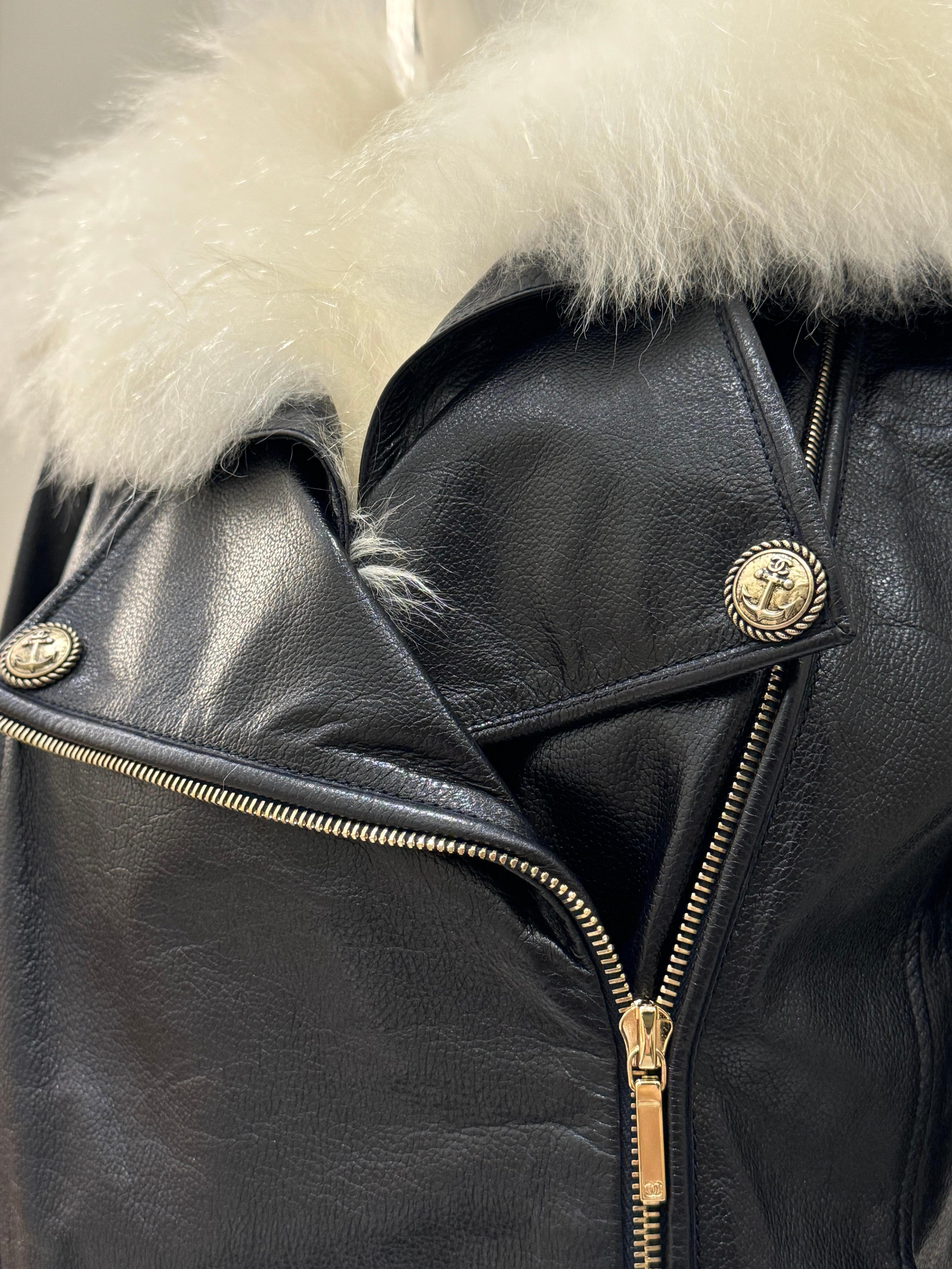 Chanel FW 2018 París Chaqueta Hambourg de piel de becerro con ribete de piel en Nuevo estado para la venta en PARIS, FR