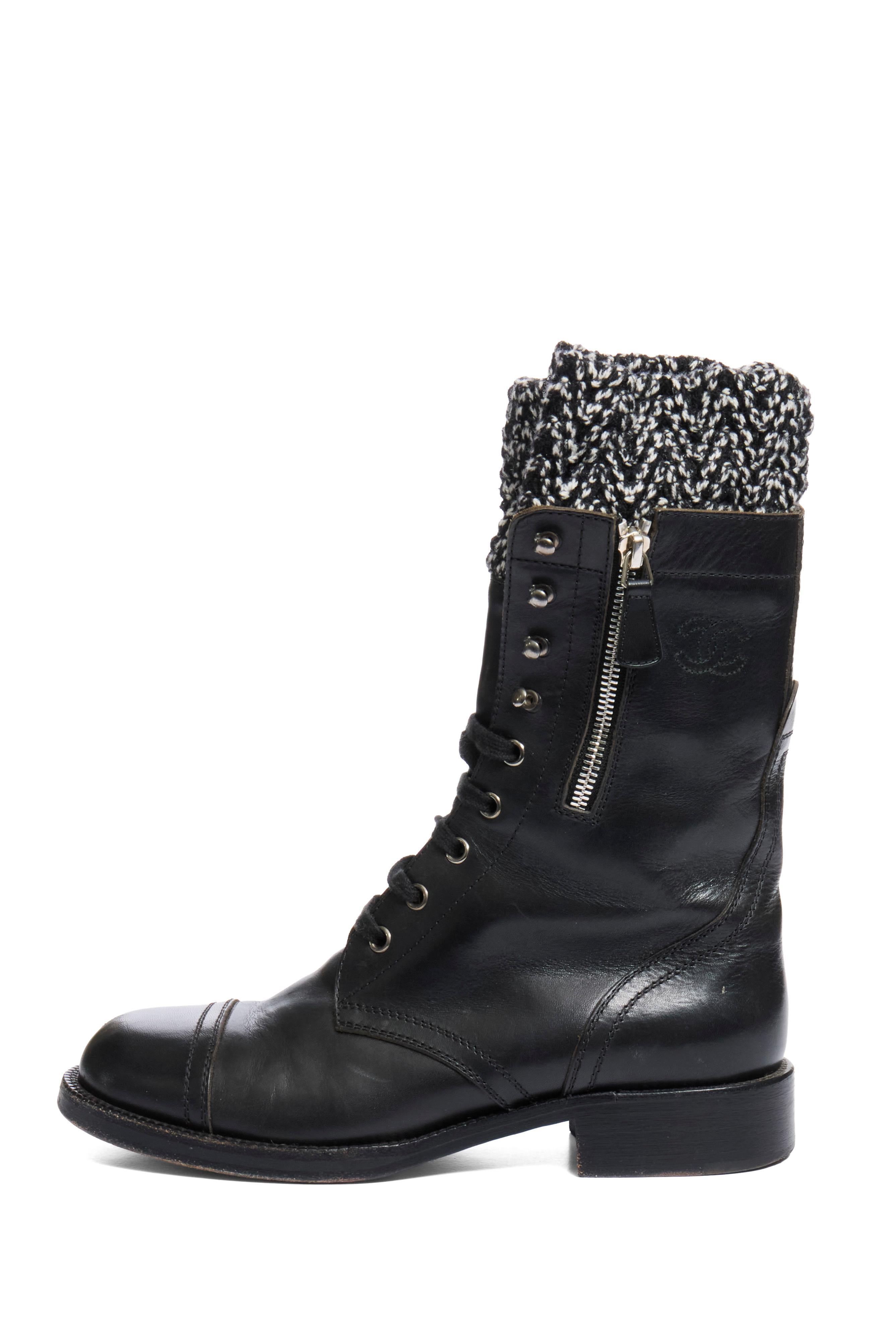 Donna Chanel FW13 Stivali da Combattimento in Pelle Nera con Polsino in Maglia Tweed Taglia 38.5 in vendita