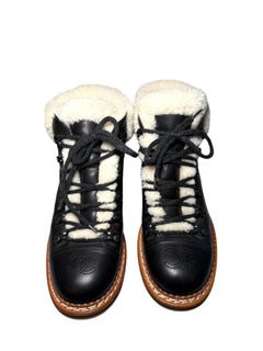 Chanel FW18 Shearling-Lined Quilted Leather Hiking Boots – Black – Size 38.5