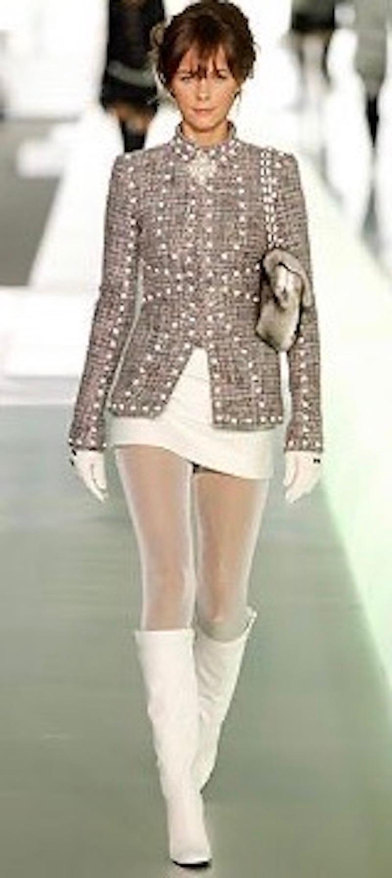 Chanel FW2003 Grey Tweed White Studs Jacket In Excellent Condition In Geneva, CH