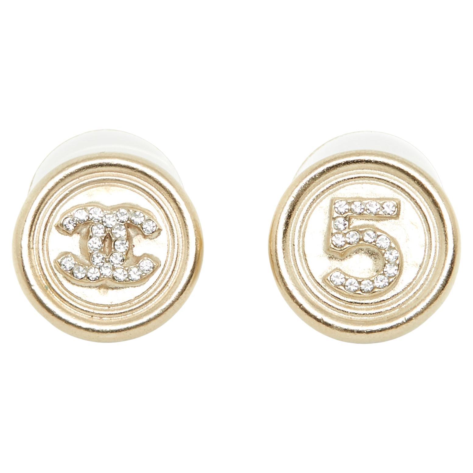 Chanel FW2021 Boucles d'oreille Clou CC Golden CC and 5 Earrings Stud For Sale