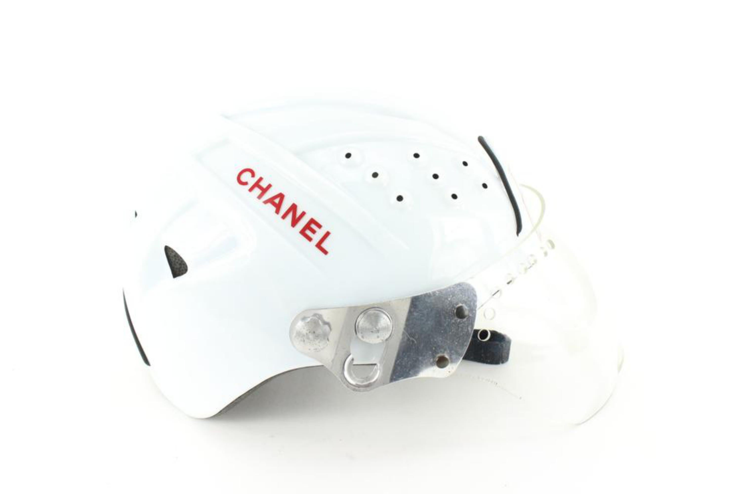 Chanel FW21 CC Sports Mountaineer Helmet Bicycle Ski Shield Mask 88c27s en vente 4
