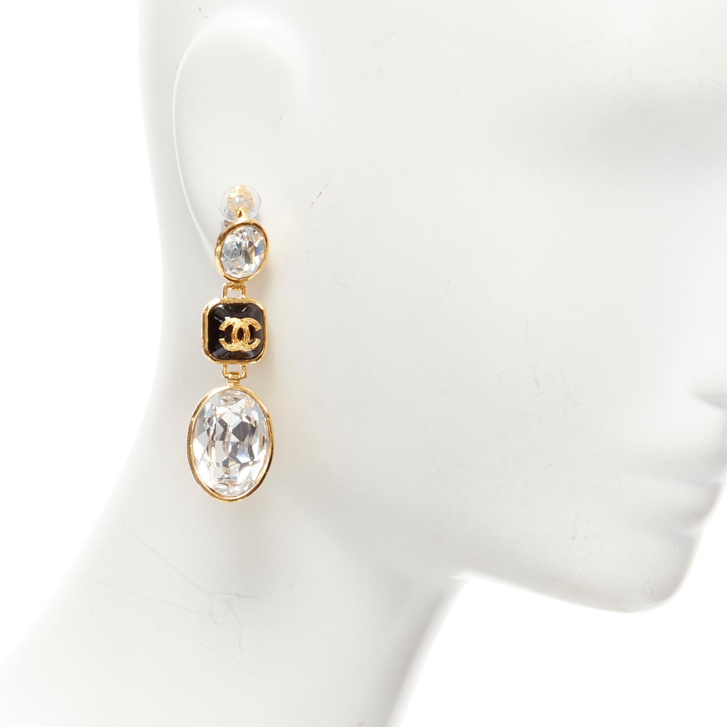 CHANEL G21 V CC logo black resin crystal gold tone statement drop earrings
Reference: TGAS/C01557
Brand: Chanel
Designer: Virginie Viard
Material: Metal, Resin
Color: Gold, Black
Pattern: Solid
Closure: Clip On
Extra Details: Clip on closure.
Made