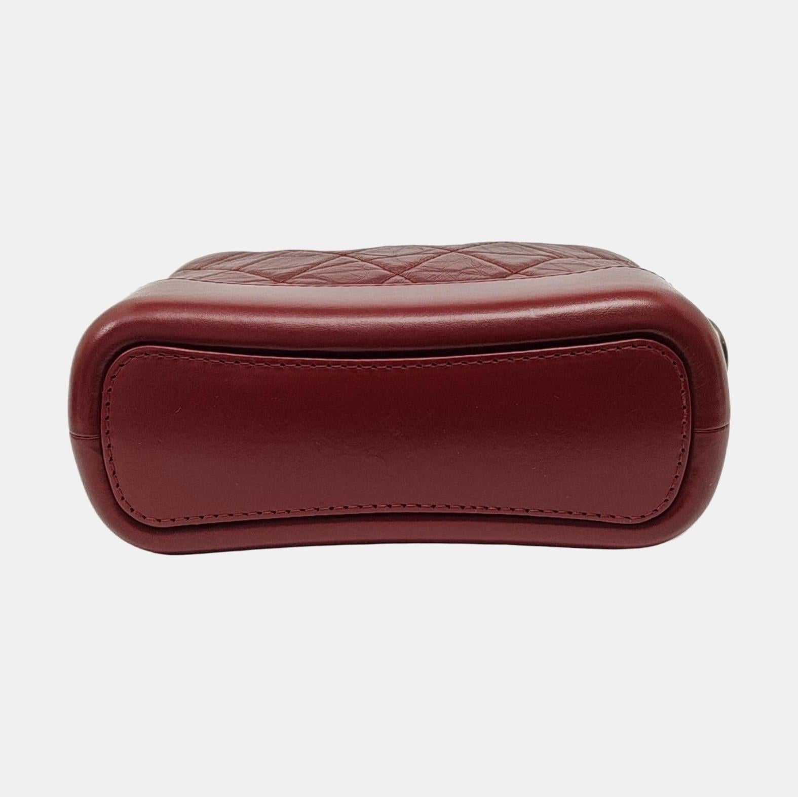 Black Chanel Gabrielle Hobo 2018 Burgundy Leather Small Crossbody Bag For Sale