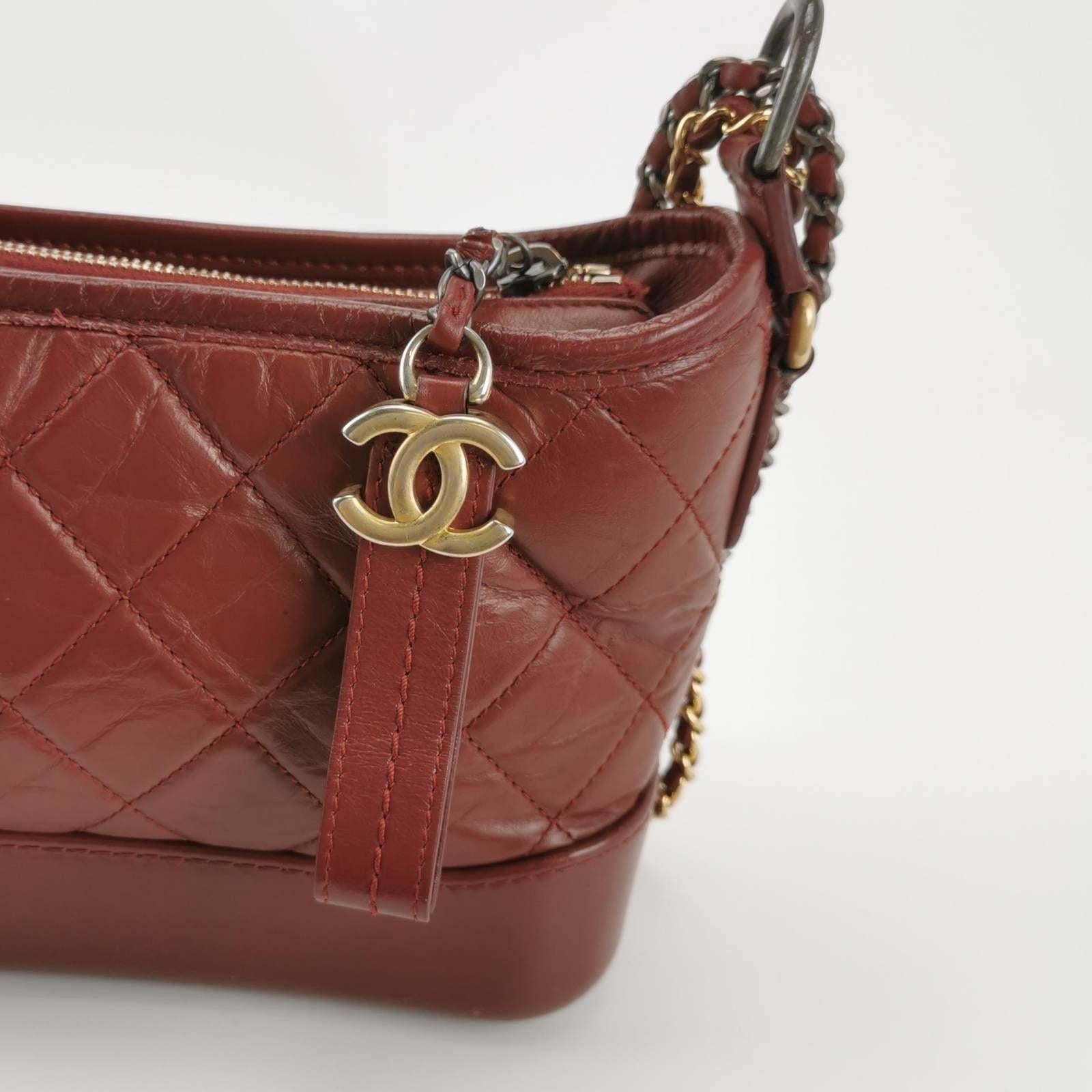 Women's Chanel Gabrielle Hobo 2018 Burgundy Leather Small Crossbody Bag