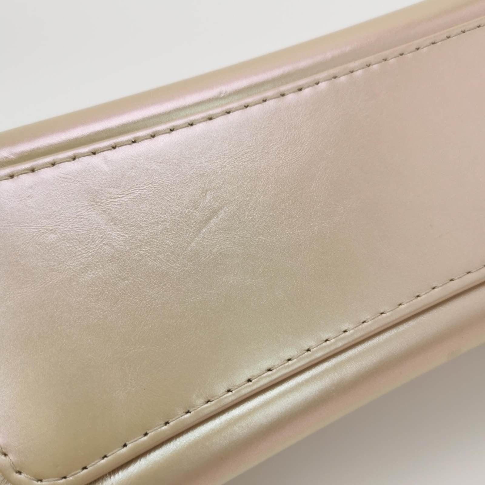 Chanel Gabrielle Hobo 2019 Iridescent Pink Leather Medium Crossbody Bag 2