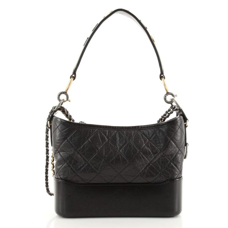 Chanel Gabrielle Hobo con manico con logo in pelle di vitello invecchiata trapuntata Small In condizioni buone a NY, NY