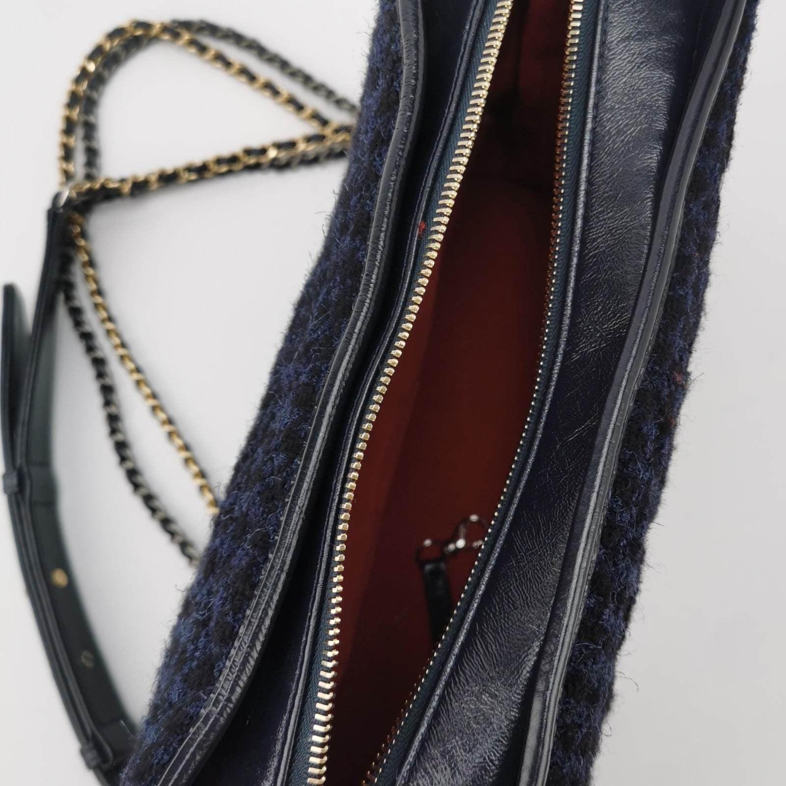 Chanel Gabrielle Logo Hobo Tweed y Piel de Becerro Mediana 2017-2018 en venta 1