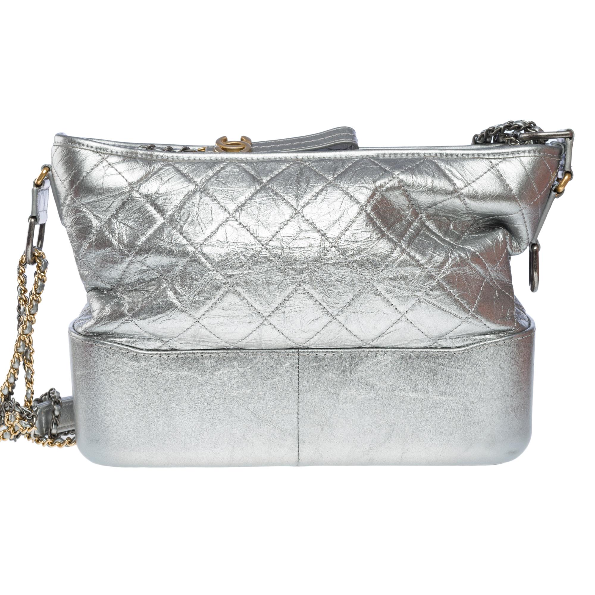 Silver Chanel Gabrielle medium size hobo bag in in silver quilted leather, GPHW For Sale