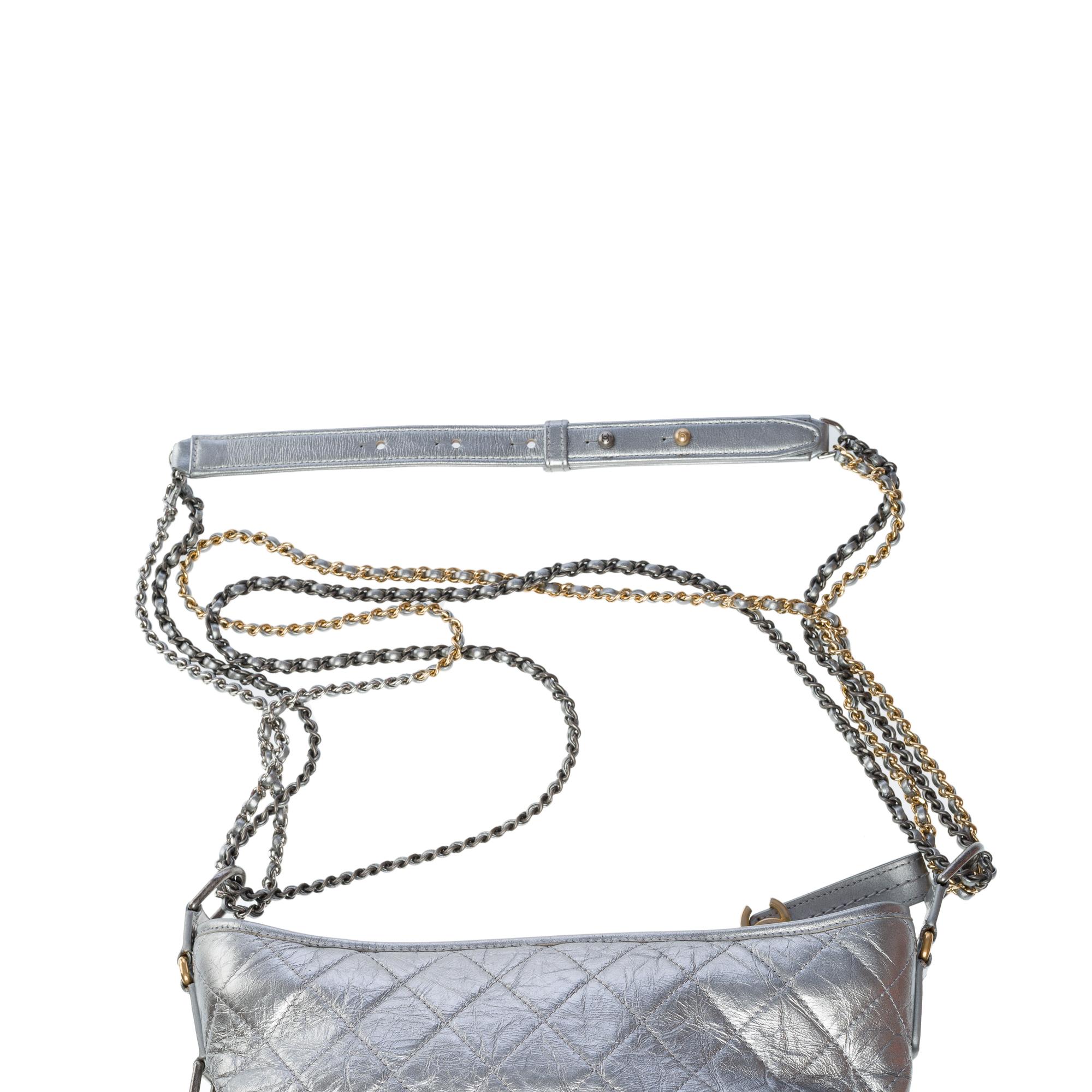 Chanel Gabrielle medium size hobo bag in in silver quilted leather, GPHW For Sale 4