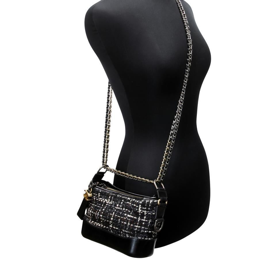 Chanel Gabrielle Mini Chainlink Two Tone Tweed Cross Body Bag CC-0806N-0001  For Sale 8